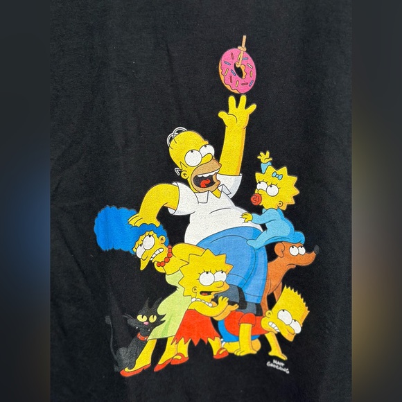 The Simpsons Family Donut Reach T-Shirt - Picture 2 of 3